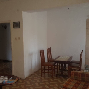 Shitet Apartament 2+1 ne Durres !