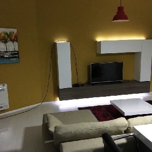 Jepet me qera apartament 1+1 prane  Xhamia