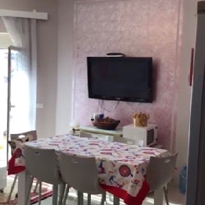 Shitet apartament 2+1  Qerret Kavaje Kompleksi 