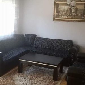 Jepet me qera apartment i mobiluar ne qender te Tiranes