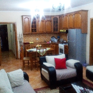 JEPET ME QERA  APARTAMENT TEK UET