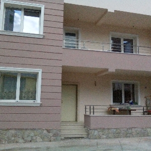 Jepet me QERA apartament…