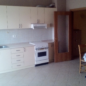 Shitet apartament+verande ne kompleks te ri banimi, Don Bosko