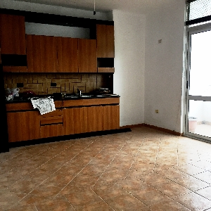 Shitet Apartament 2+1 te QSUT